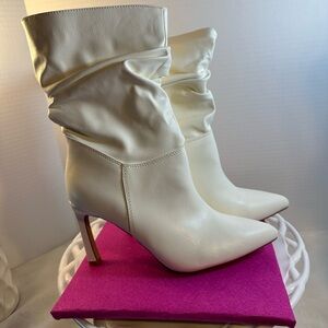 Oasis society white calf boots size 9